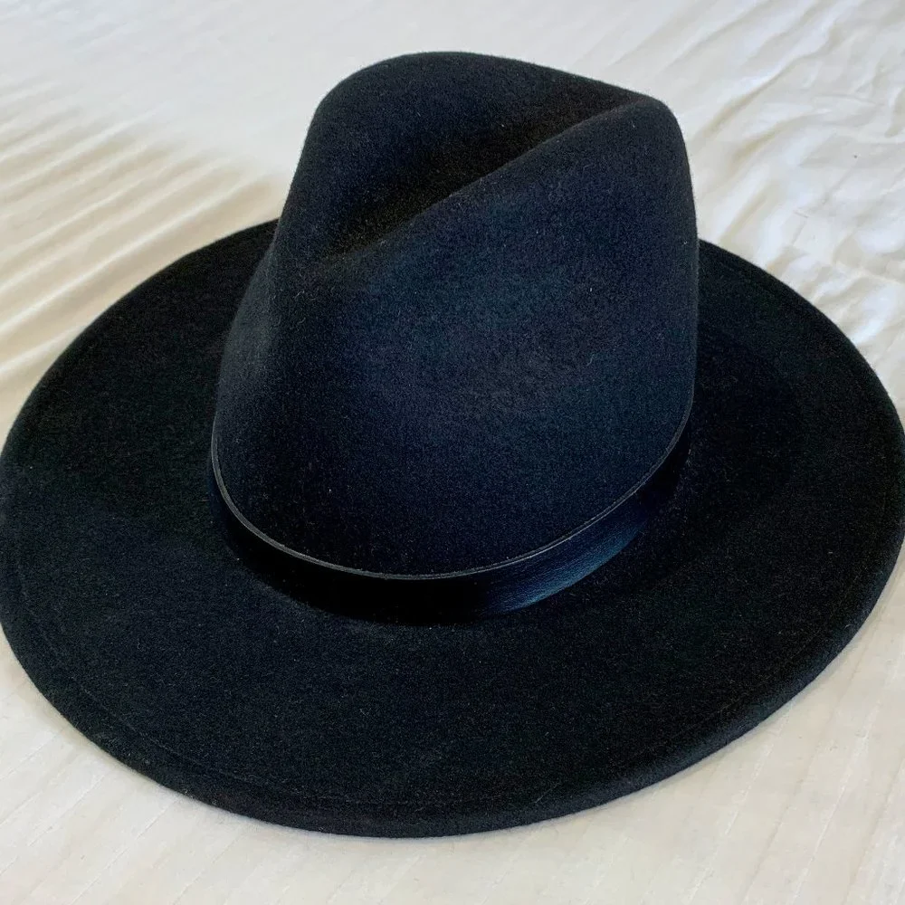 THE PRISM hat in black - Picture 2 of 10